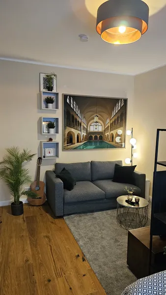 Möbliertes 1 Zimmer Appartement 31 m² am Helmholtzplatz mit Anmeldung — photo 1